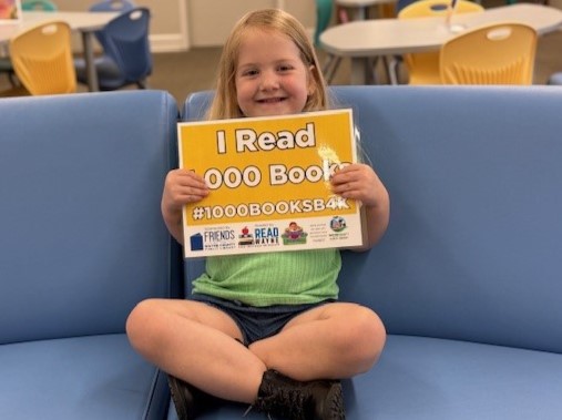 Azilyn has read 1000 books.